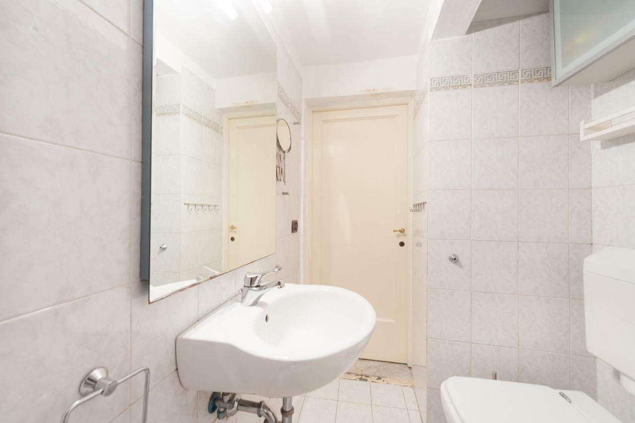 Like A Local In Oltrarno Apartment Florence Luaran gambar