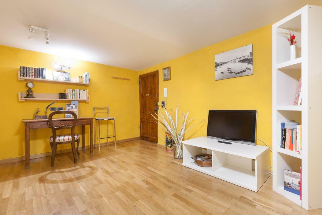 Like A Local In Oltrarno Apartment Florence Luaran gambar
