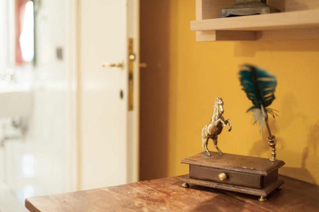 Like A Local In Oltrarno Apartment Florence Luaran gambar